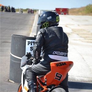 Meet your Posher, Bill